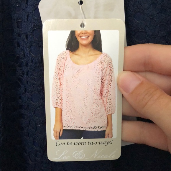 NWT Leo & Nicole Navy Blue Lace Top (Medium) - Picture 5 of 5